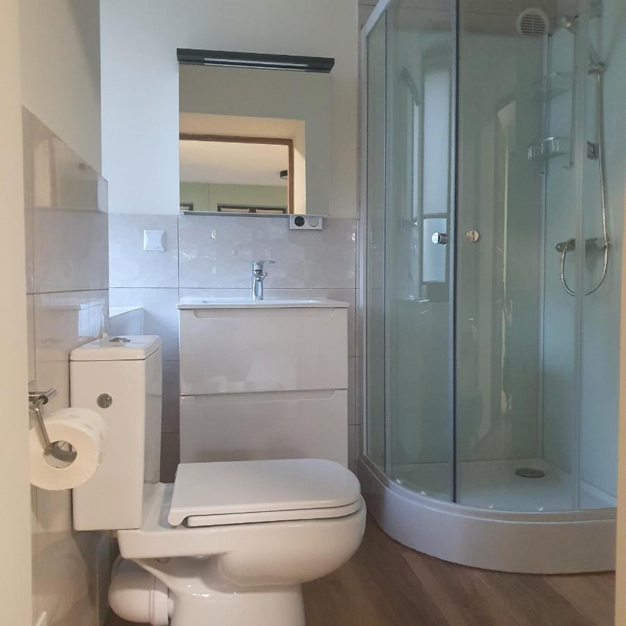 Albatros Room With Bathroom Warsaw Exterior photo